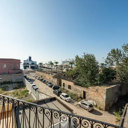 Apartament Port View *