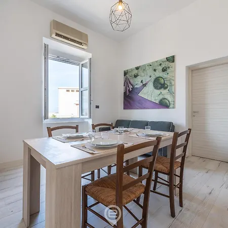 Port View 卡利亚里