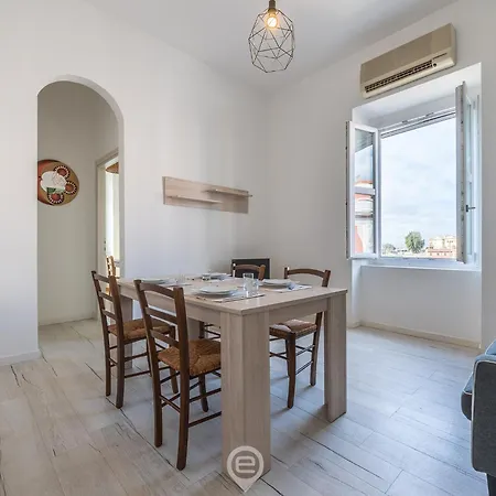 Port View Apartment Cagliari